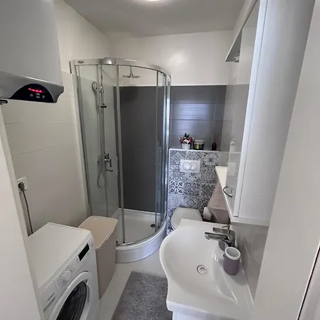 Zen Apartment *